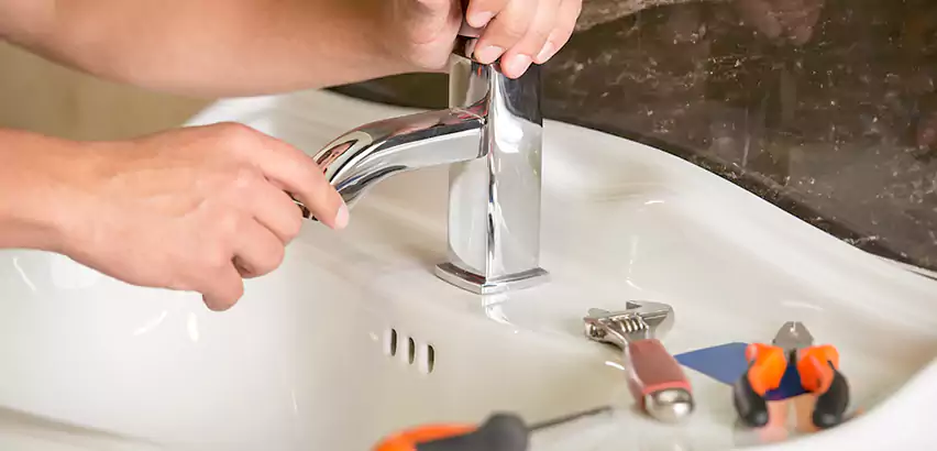 Bathtub Faucet Replacement in West Haven